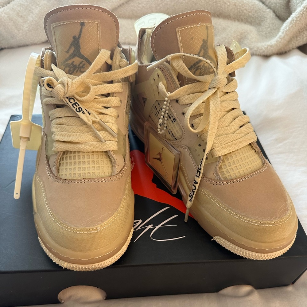 Jordan 4 Retro Off-White Sail